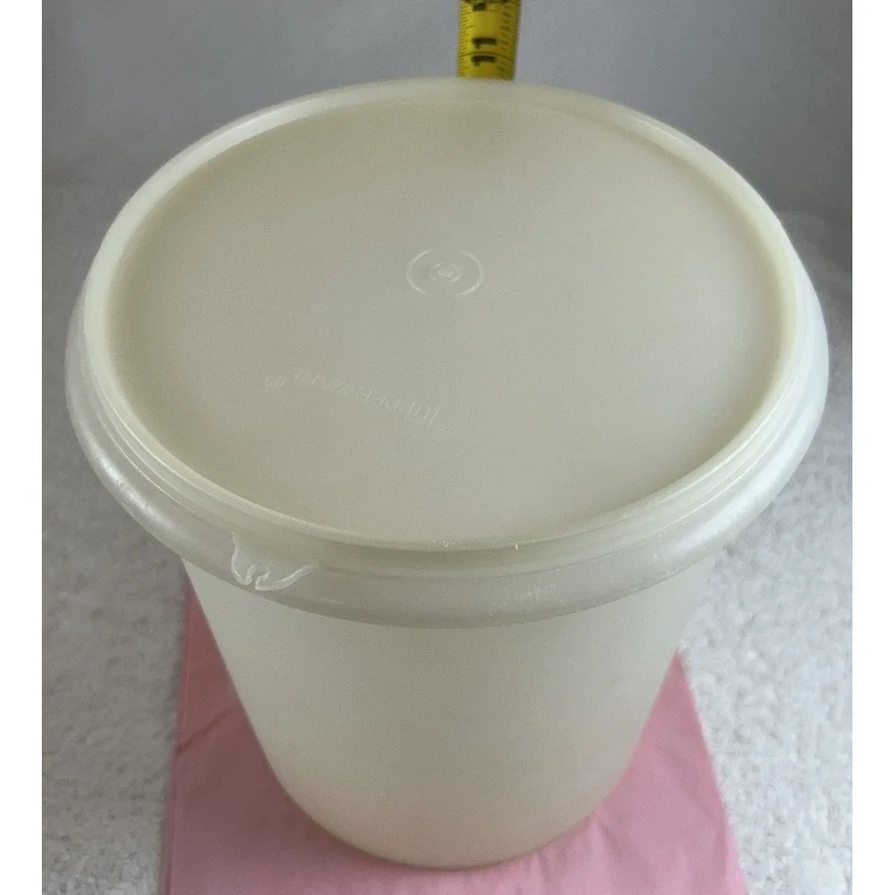Vintage Tupperware Jumbo 9 Qt Sheer Storage Canister Container w/Snap Lid